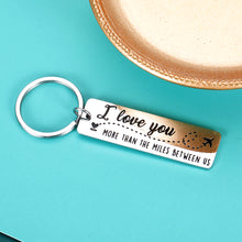 Load image into Gallery viewer, Long Distance Relationships Gifts for Best Friend Boyfriend Girlfriend Birthday Anniversary Christmas Valentines Friendship Keychain Gifts for Men Women Going Away Gifts for Couples BFF Lover Him Her
