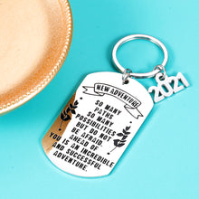 Load image into Gallery viewer, Graduation Gifts for Him Her Boys Girls Class of 2021 Senior Gifts for College High School Student Inspirational Keychain Grad Gifts for Son Daughter Women Men Nurse Master Congrats Grad
