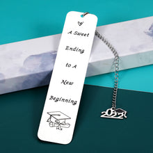 Load image into Gallery viewer, Class of 2022 Graduation Gifts Bookmarks for Her Him Women Men Bulk Inspirational 2022 Seniors College High School Students Teen Girl Boy Book Lovers Nurse Graduates from Master PhD Son Daughter Kids
