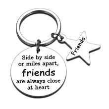 Load image into Gallery viewer, Friendship Keychain Gift for Best Friend Teens Boys Girls Appreciation Birthday Graduation Christmas Gift Friends are Always Close at Heart Motivational Key Ring for Friends BFF Colleague Schoolmate
